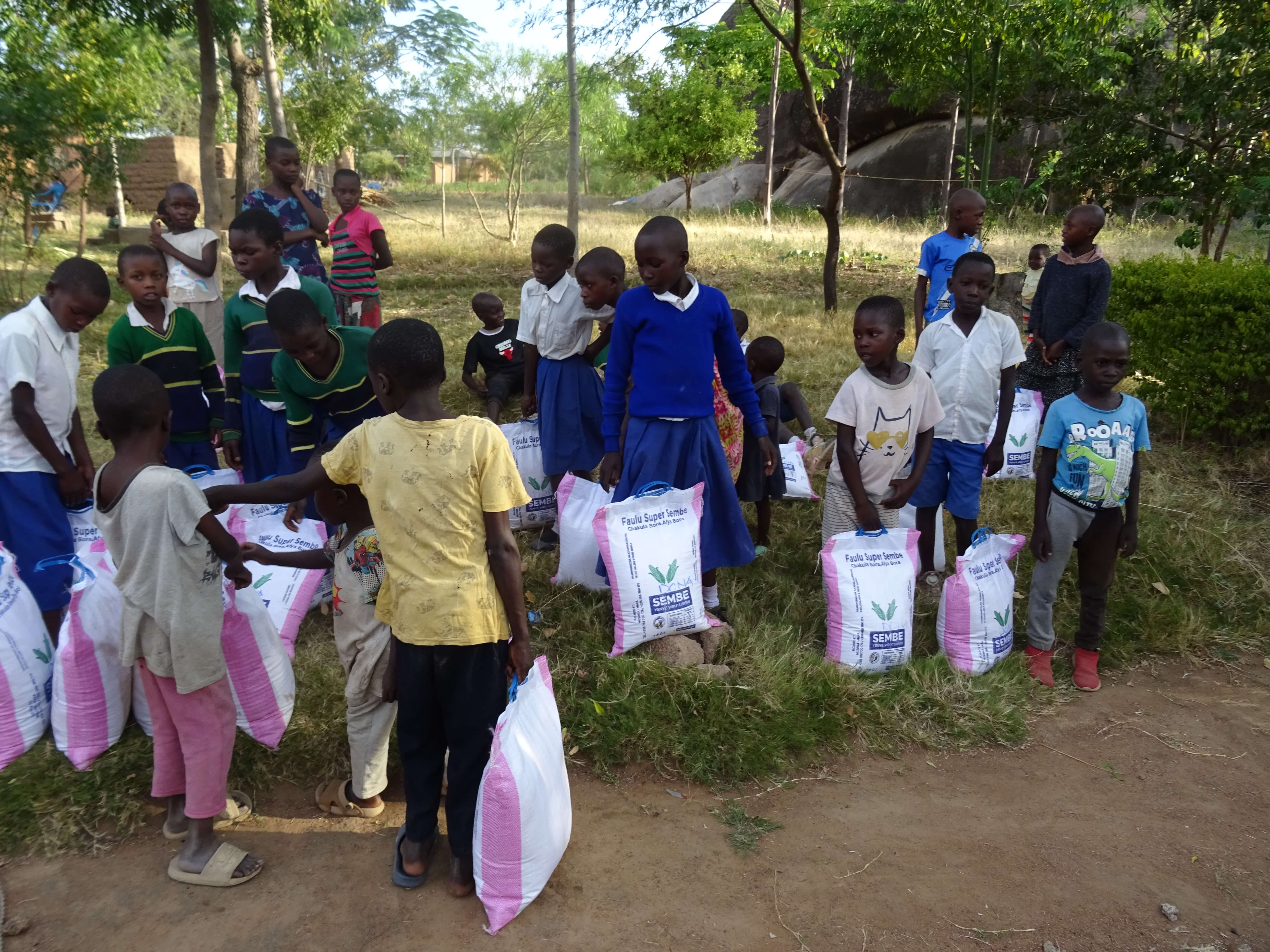 Giving Food to Vulnerable Children